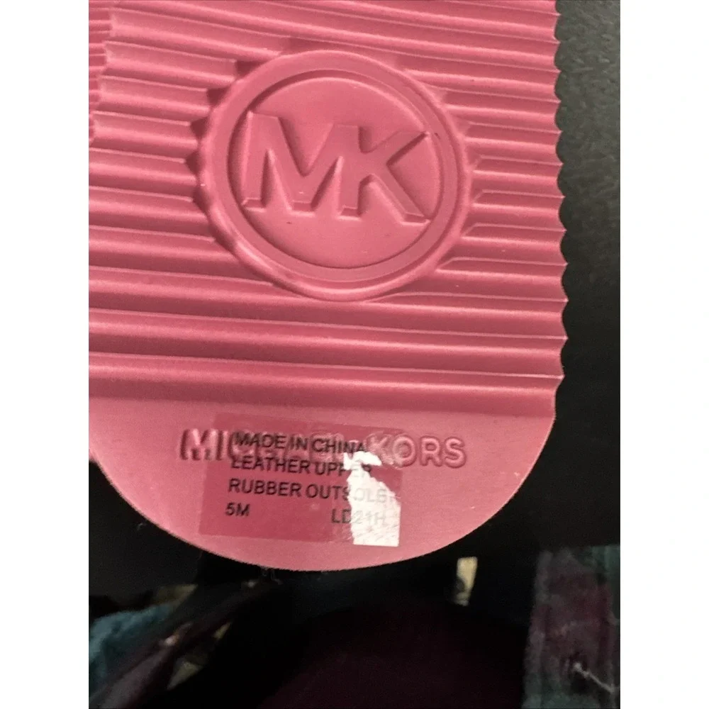 Michael Kors Boots Size 5‎